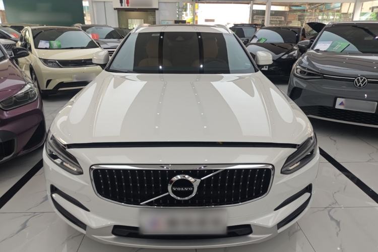 Used Volvo V90 2020 Cross Country T5 AWD Smart Range Edition Front