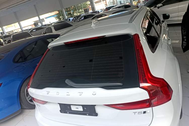 Used Volvo V90 2020 Cross Country T5 AWD Smart Range Edition Rear