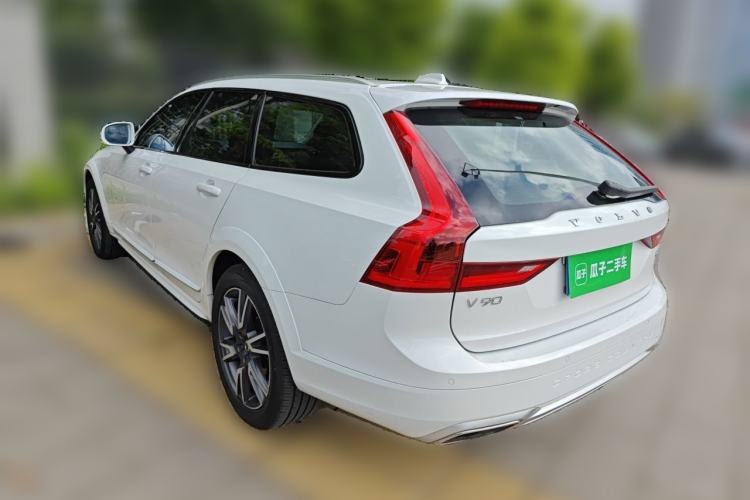 Used Volvo V90 2020 Cross Country T5 AWD Smart Range Edition Rear Left 45 Deg