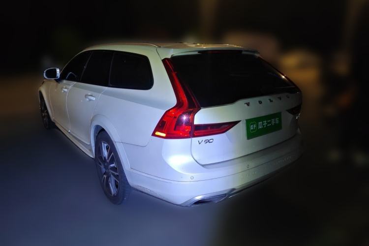 Used Volvo V90 2020 Cross Country T5 AWD Smart Range Edition Rear Left 45 Deg