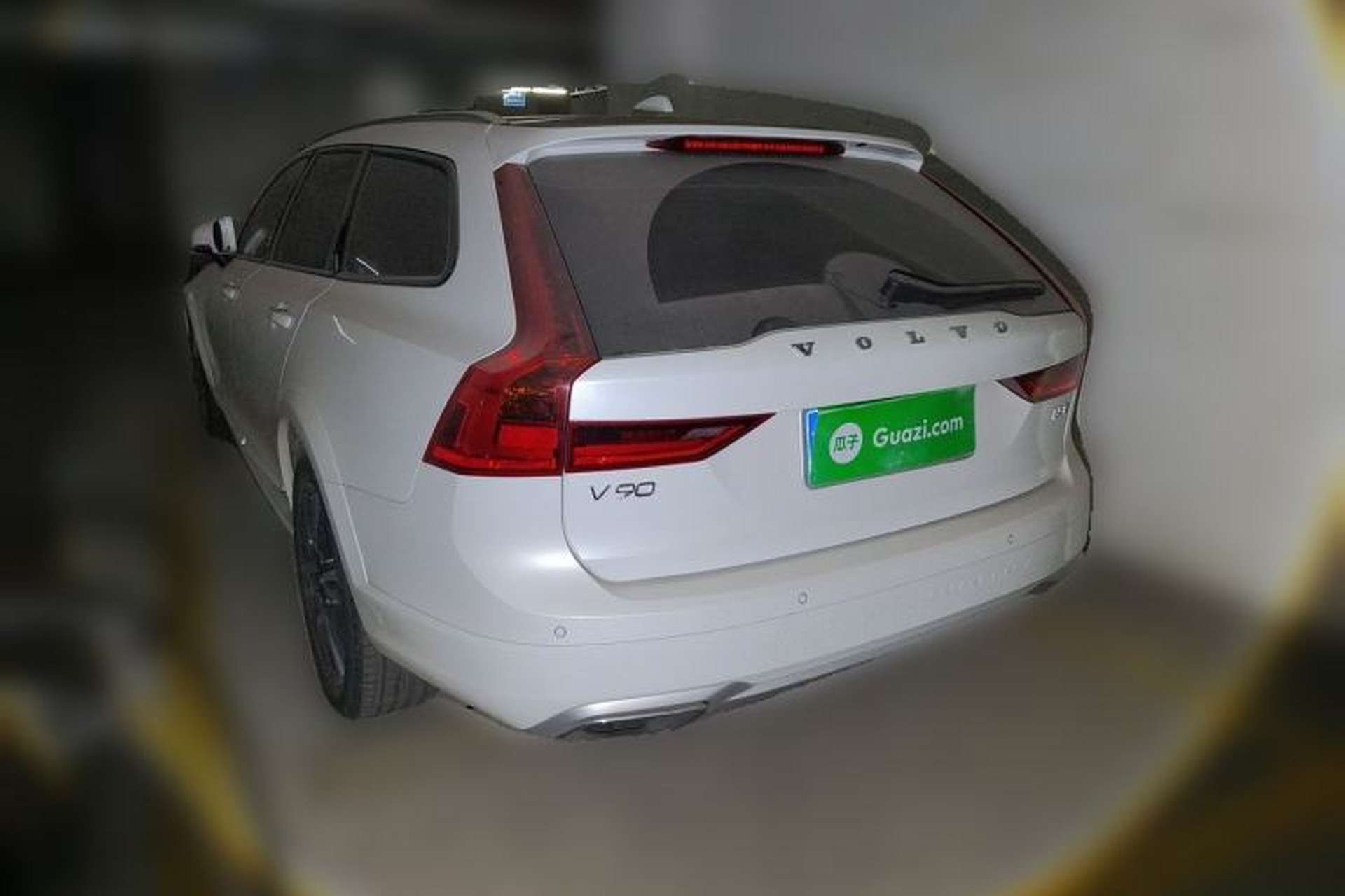 Used Volvo V90 2020 Cross Country T5 AWD Smart Range Edition Rear Left 45 Deg