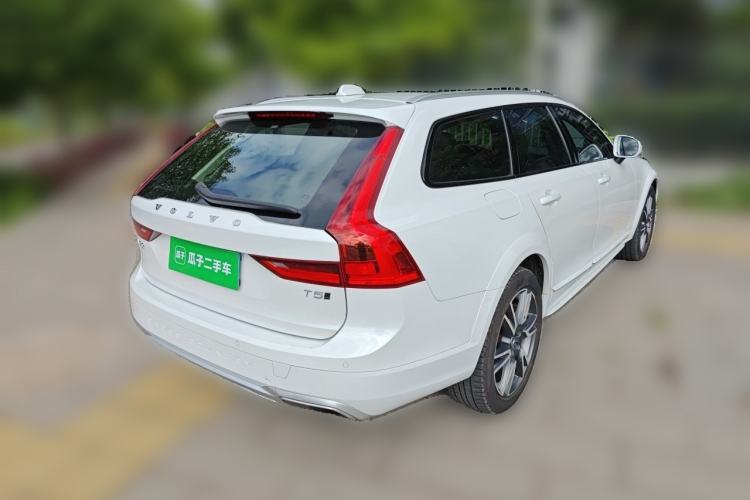 Used Volvo V90 2020 Cross Country T5 AWD Smart Range Edition Rear Right 45 Deg