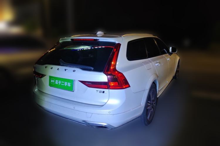 Used Volvo V90 2020 Cross Country T5 AWD Smart Range Edition Rear Right 45 Deg
