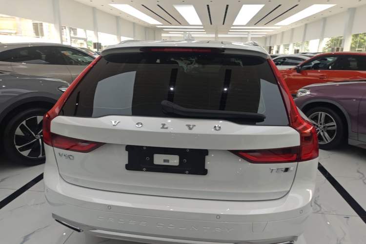 Used Volvo V90 2020 Cross Country T5 AWD Smart Range Edition Rear
