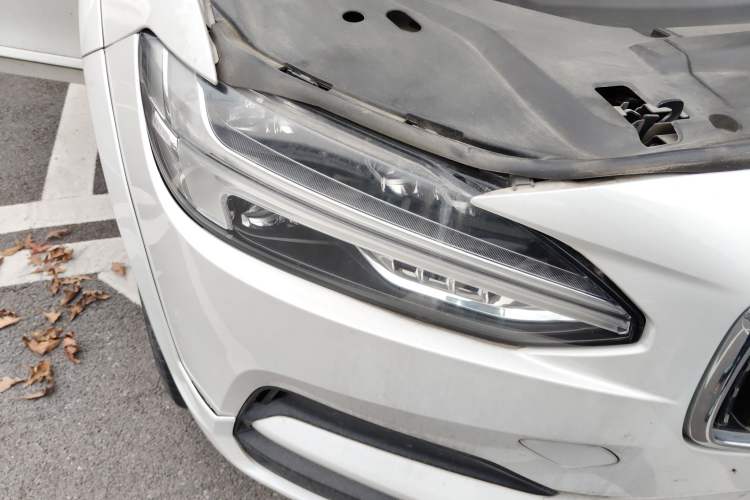 Used Volvo V90 2020 Facelifted Cross Country T5 AWD Zhiyuan Edition Right Front Headlight