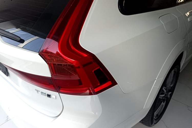 Used Volvo V90 2020 Cross Country T5 AWD Smart Range Edition Right Rear Taillight