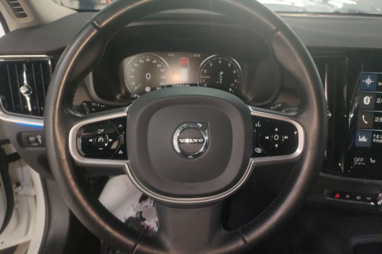 Used Volvo V90 2020 Facelifted Cross Country T5 AWD Zhiyuan Edition Steering Wheel