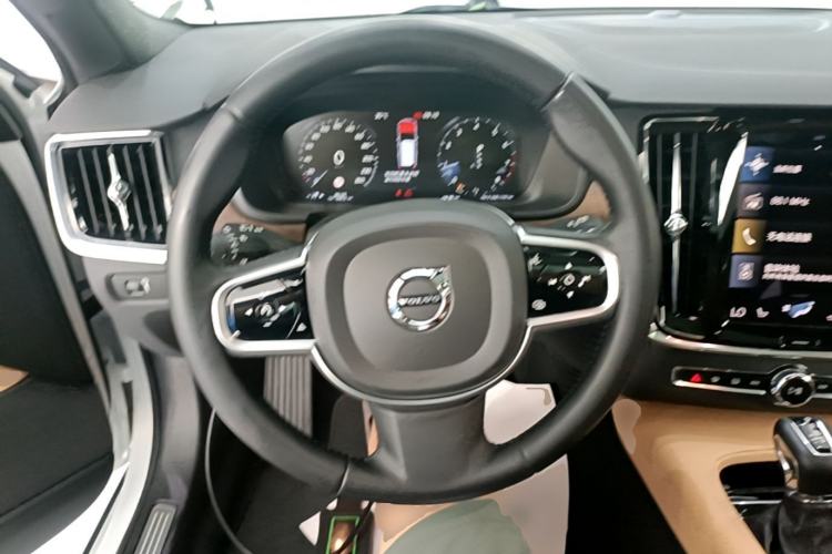 Used Volvo V90 2020 Cross Country T5 AWD Smart Range Edition Steering Wheel