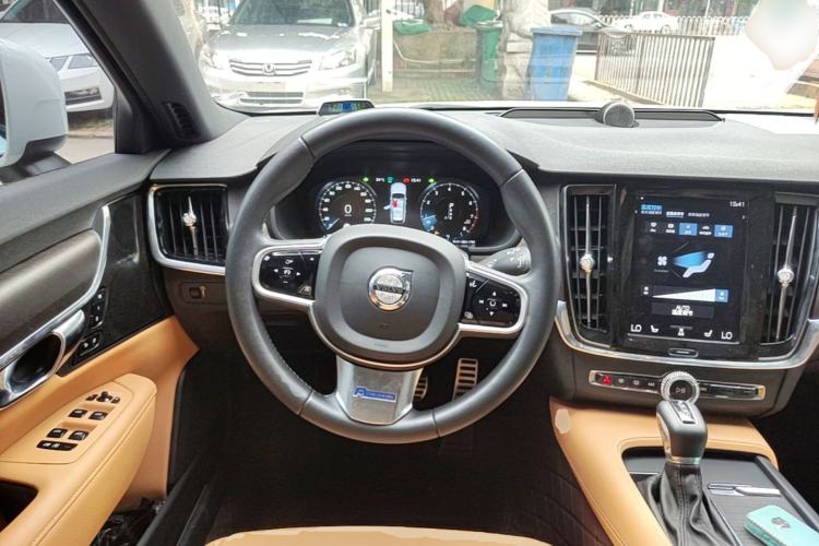 Used Volvo V90 2020 Facelifted Cross Country T5 AWD Zhiyuan Edition Steering Wheel