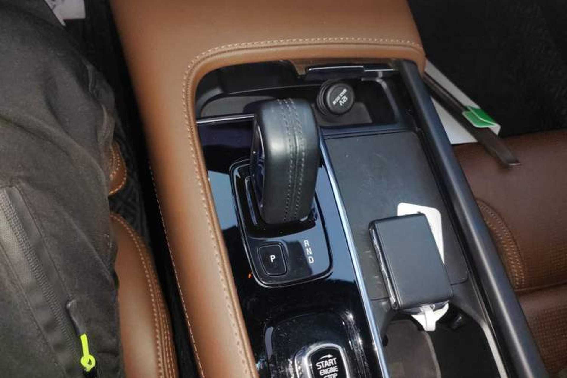 Used Volvo V90 2021 Cross Country B5 AWD Prestige Edition Gear Lever