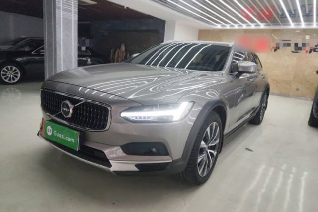 Used Volvo V90 2021 Cross Country B5 AWD Smart Range Edition
