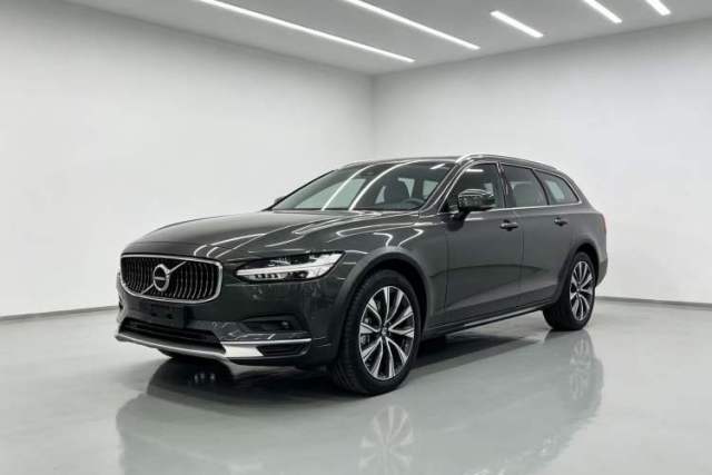 Volvo V90 2021 Cross Country B5 AWD Smart Range Edition с пробегом