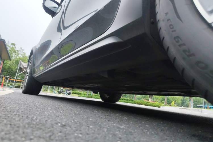 Used Volvo V90 2021 Cross Country B5 AWD Smart Range Edition Chassis Rear Left