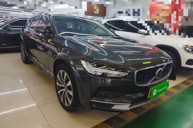 Used Volvo V90 2021 Cross Country B5 AWD Smart Range Edition Exterior 1