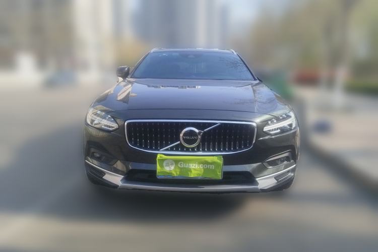 Used Volvo V90 2021 Cross Country B5 AWD Smart Range Edition Front