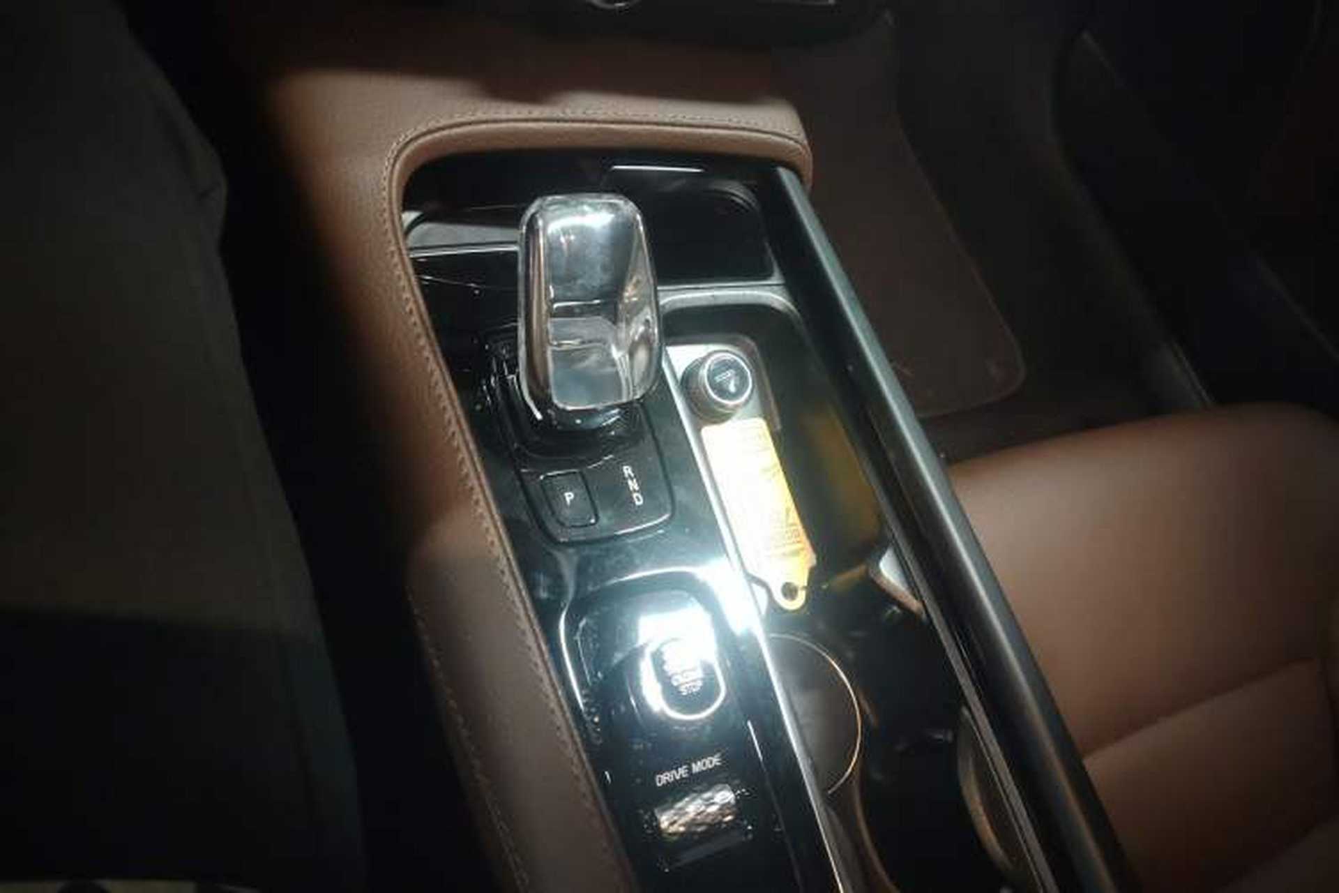 Used Volvo V90 2021 Cross Country B5 AWD Smart Range Edition Gear Lever