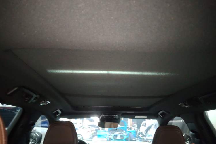 Used Volvo V90 2021 Cross Country B5 AWD Smart Range Edition Headliner