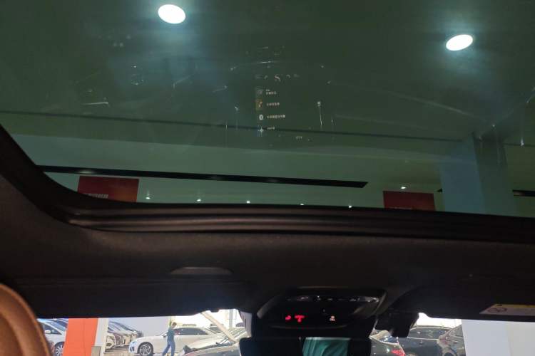 Used Volvo V90 2021 Cross Country B5 AWD Smart Range Edition Headliner