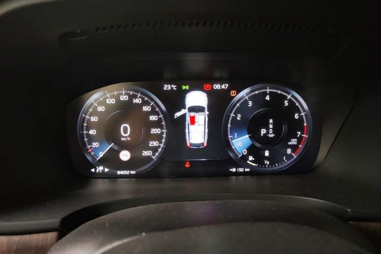 Used Volvo V90 2021 Cross Country B5 AWD Smart Range Edition Instrument Cluster