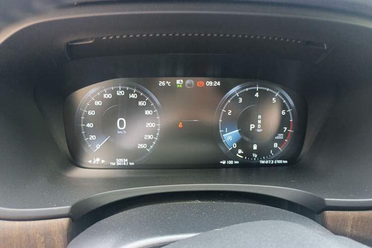 Used Volvo V90 2021 Cross Country B5 AWD Smart Range Edition Instrument Cluster