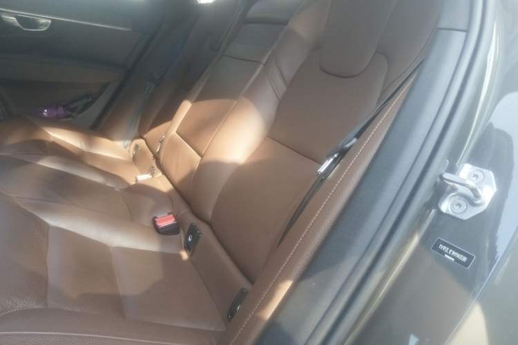 Used Volvo V90 2021 Cross Country B5 AWD Smart Range Edition Left Rear Seat