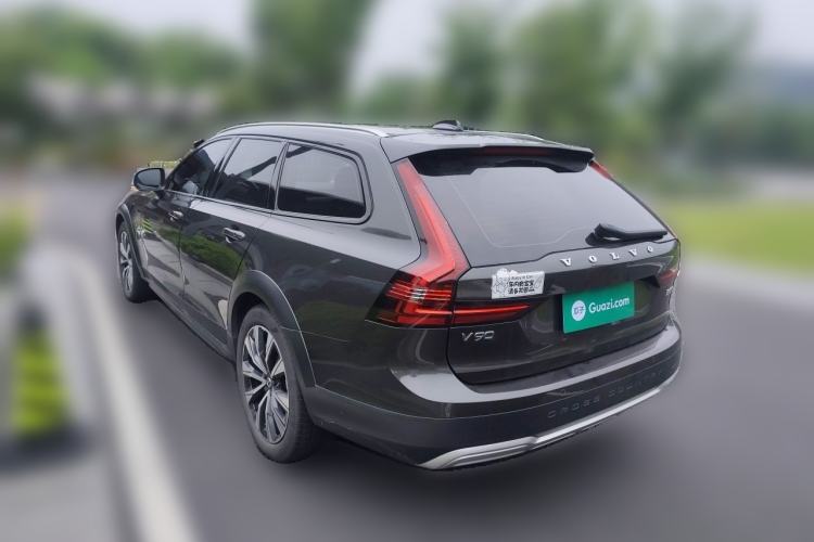 Used Volvo V90 2021 Cross Country B5 AWD Smart Range Edition Rear Left 45 Deg