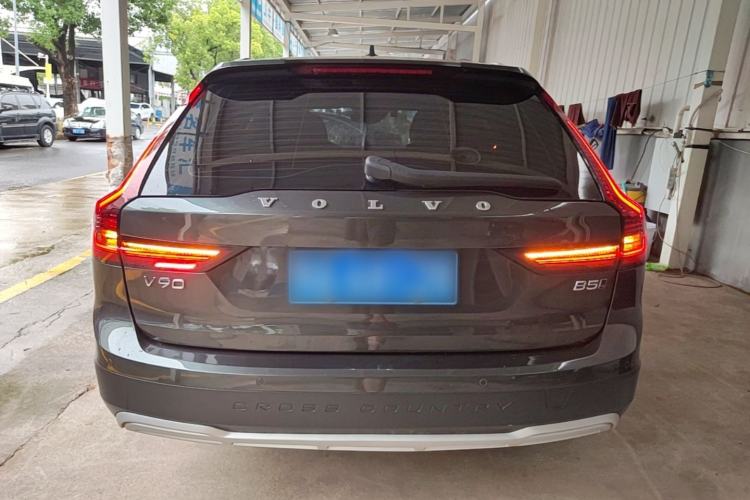 Used Volvo V90 2021 Cross Country B5 AWD Smart Range Edition Rear