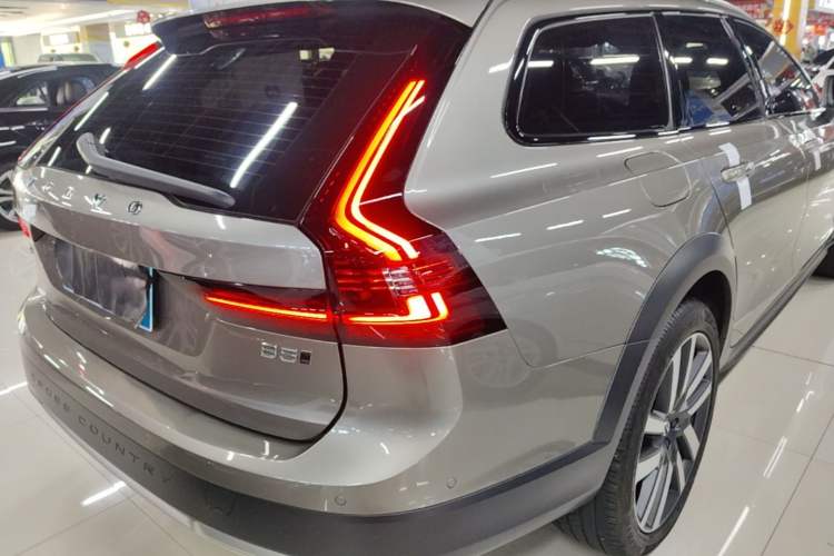 Used Volvo V90 2021 Cross Country B5 AWD Prestige Edition Right Rear Taillight
