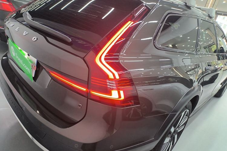 Used Volvo V90 2021 Cross Country B5 AWD Prestige Edition Right Rear Taillight
