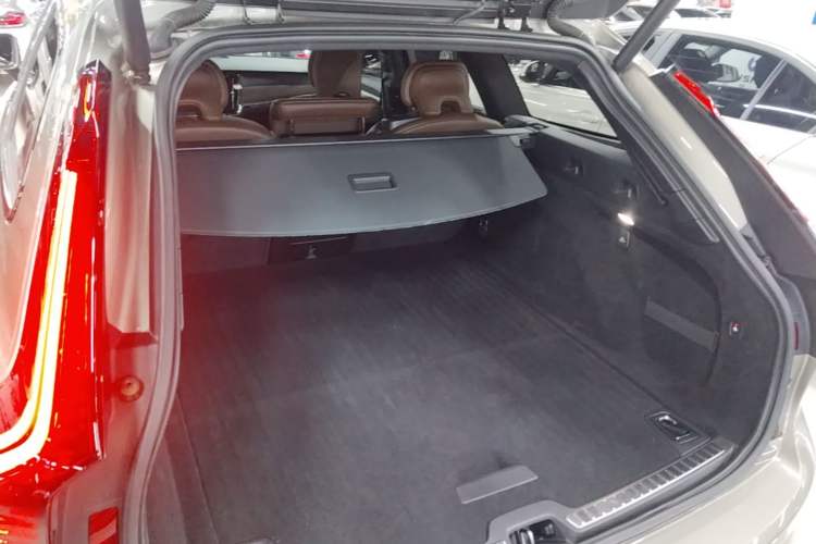 Used Volvo V90 2021 Cross Country B5 AWD Prestige Edition Trunk
