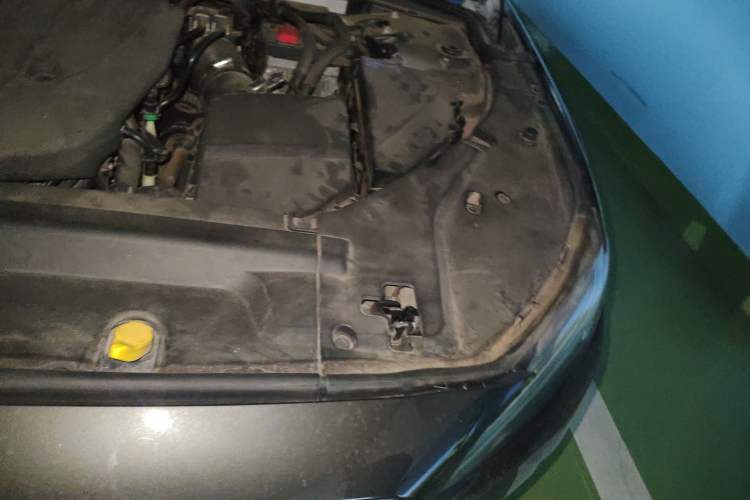 Used Volvo V90 2021 Cross Country B5 AWD Prestige Edition Engine Bay Left