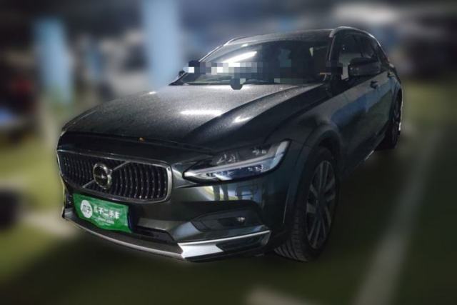 Used Volvo V90 2021 Cross Country B5 AWD Prestige Edition