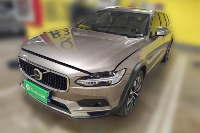 Used Volvo V90 2021 Cross Country B5 AWD Smart Range Edition