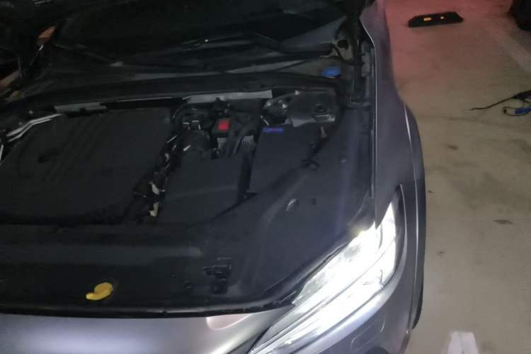 Used Volvo V90 2021 Cross Country B5 AWD Prestige Edition Engine Bay Left