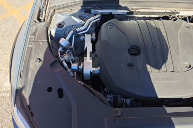 Used Volvo V90 2021 Cross Country B5 AWD Smart Range Edition Engine Bay Right