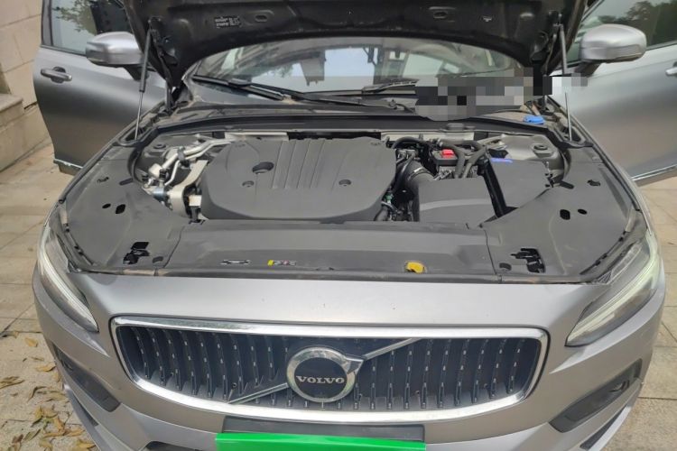 Used Volvo V90 2021 Cross Country B5 AWD Prestige Edition Engine Bay