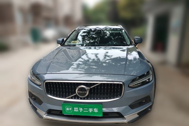Used Volvo V90 2021 Cross Country B5 AWD Smart Range Edition Front