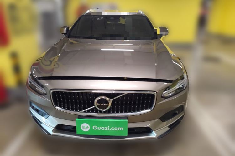 Used Volvo V90 2021 Cross Country B5 AWD Smart Range Edition Front