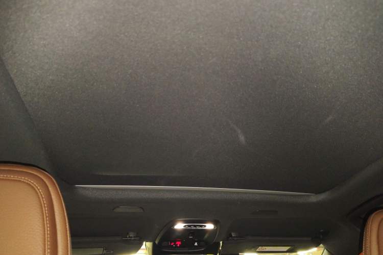 Used Volvo V90 2021 Cross Country B5 AWD Smart Range Edition Headliner