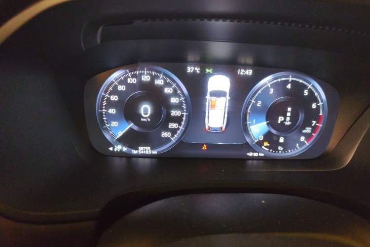 Used Volvo V90 2021 Cross Country B5 AWD Smart Range Edition Instrument Cluster