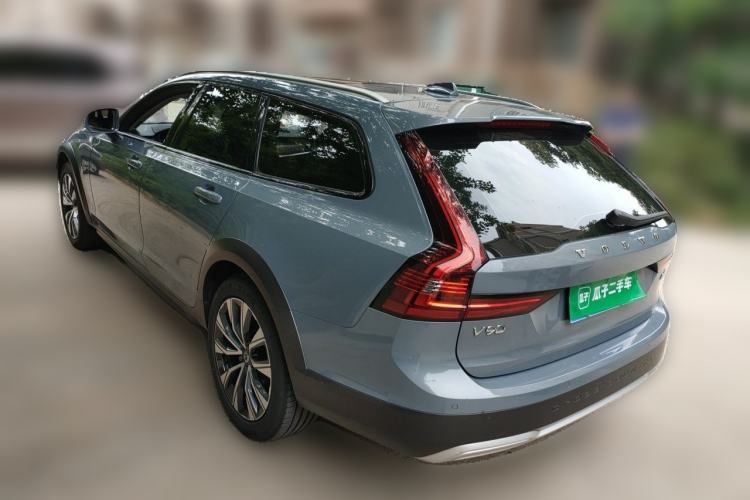 Used Volvo V90 2021 Cross Country B5 AWD Smart Range Edition Rear Left 45 Deg