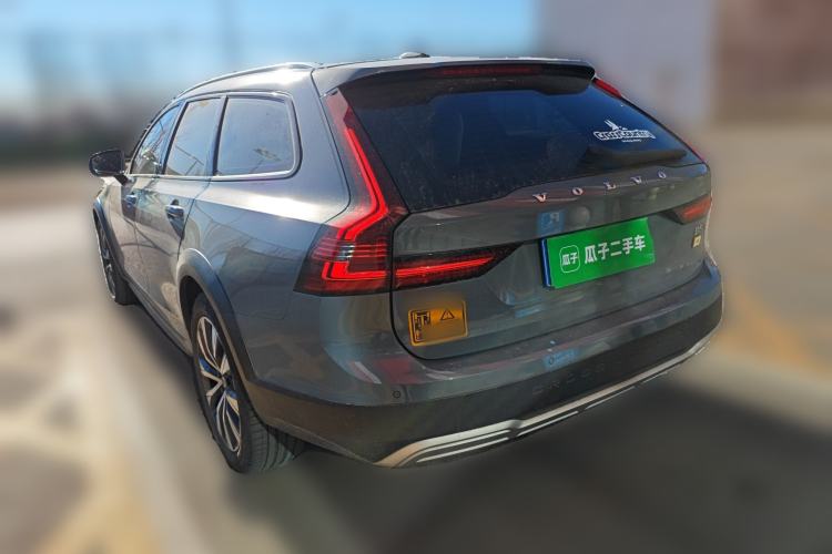 Used Volvo V90 2021 Cross Country B5 AWD Smart Range Edition Rear Left 45 Deg