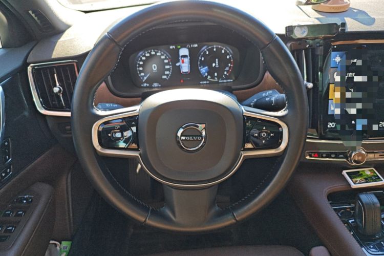 Used Volvo V90 2021 Cross Country B5 AWD Smart Range Edition Steering Wheel