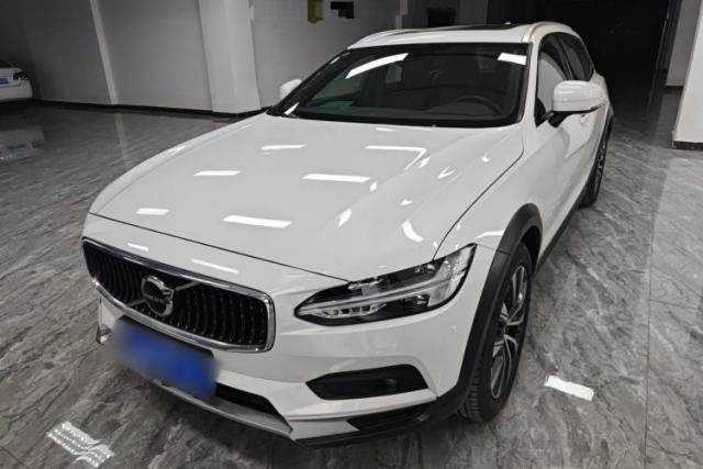 Used Volvo V90 2021 Cross Country B5 AWD Smart Range Edition