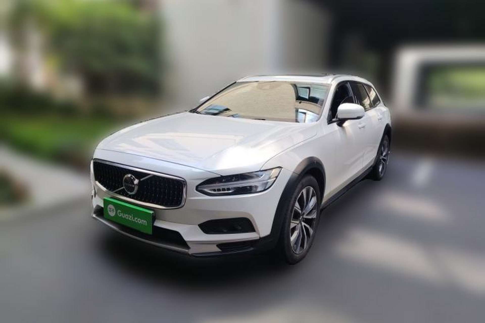 Used Volvo V90 2021 Cross Country B5 AWD Smart Range Edition Front Left 45 Deg