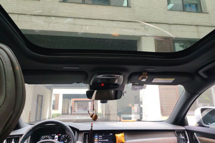 Used Volvo V90 2021 Cross Country B5 AWD Smart Range Edition Headliner