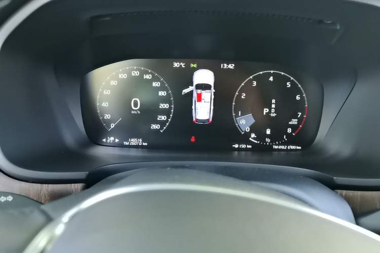 Used Volvo V90 2021 Cross Country B5 AWD Smart Range Edition Instrument Cluster