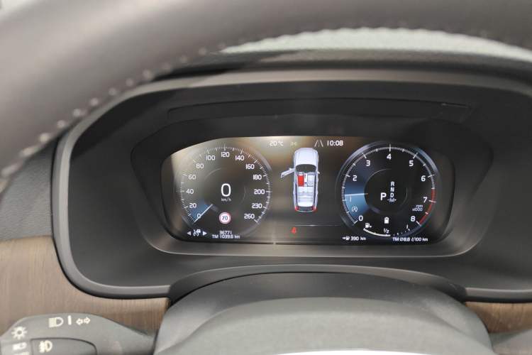 Used Volvo V90 2021 Cross Country B5 AWD Smart Range Edition Instrument Cluster