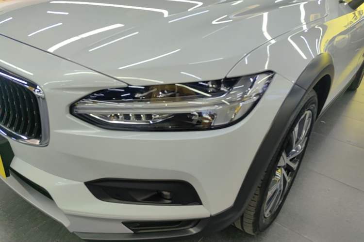 Used Volvo V90 2021 Cross Country B5 AWD Smart Range Edition Left Front Headlight