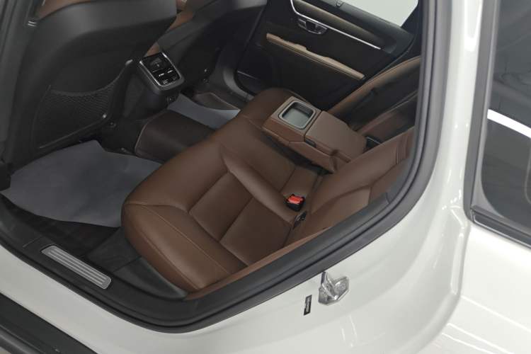 Used Volvo V90 2021 Cross Country B5 AWD Smart Range Edition Left Rear Seat